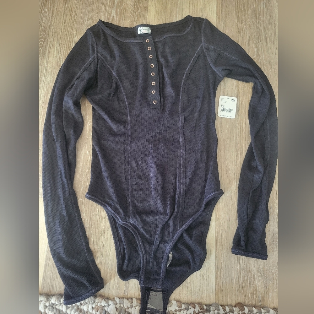 NWT FREE PEOPLE bodysuit. Size Xs